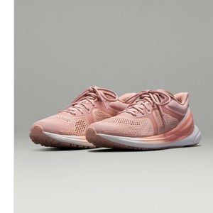 Lululemon Blissfeel Women’s Running Shoe in Pink sz 9